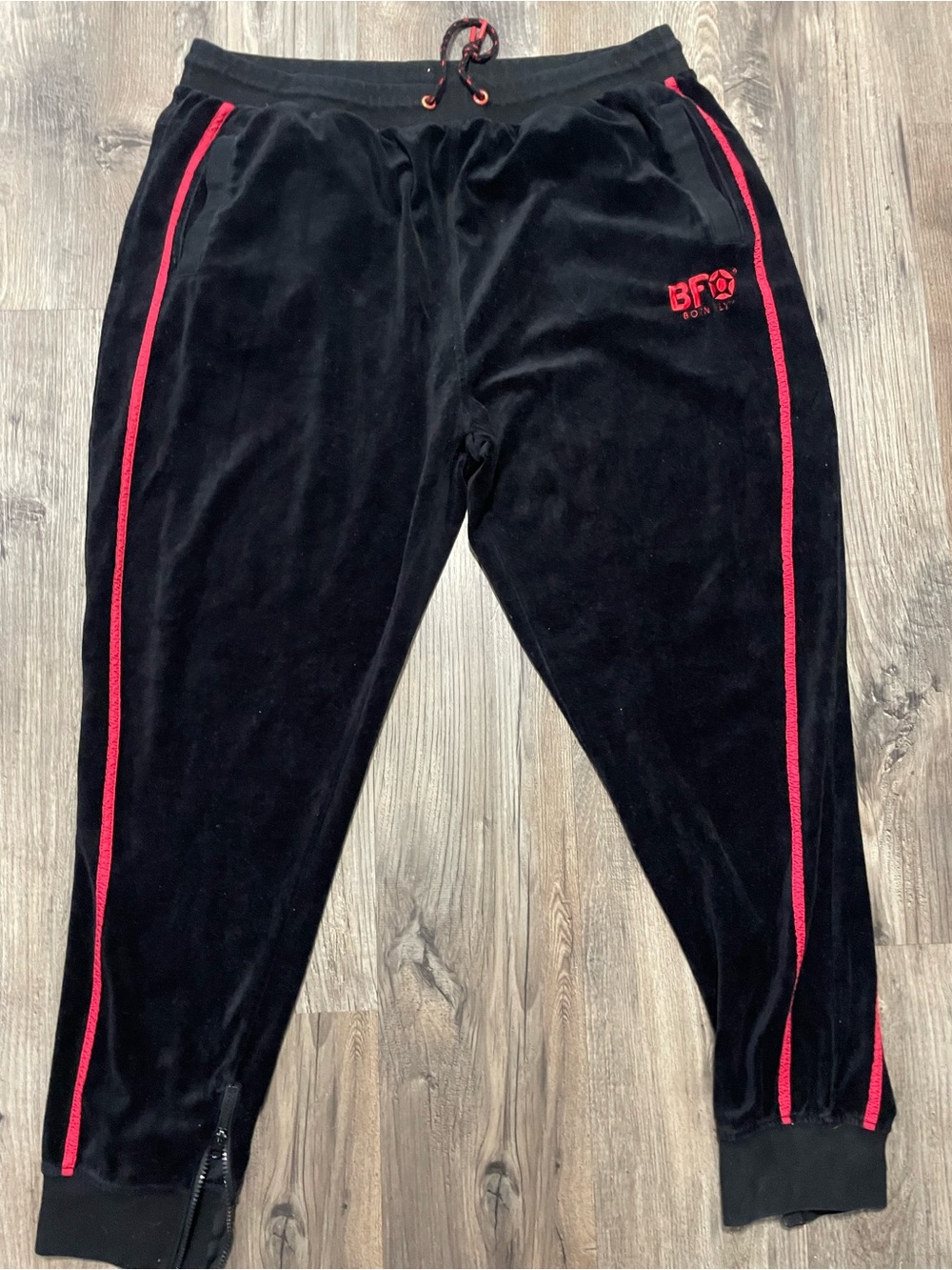 BFO Born Fly Black Velour Jogger Pants with Red Trim size 4X pre-owned
